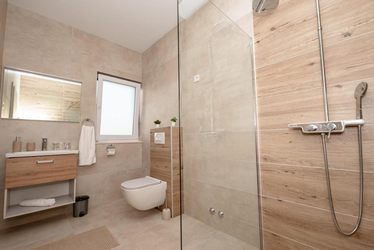 Villa Sportiva Zadar With Private Heated Pool Bagian luar foto